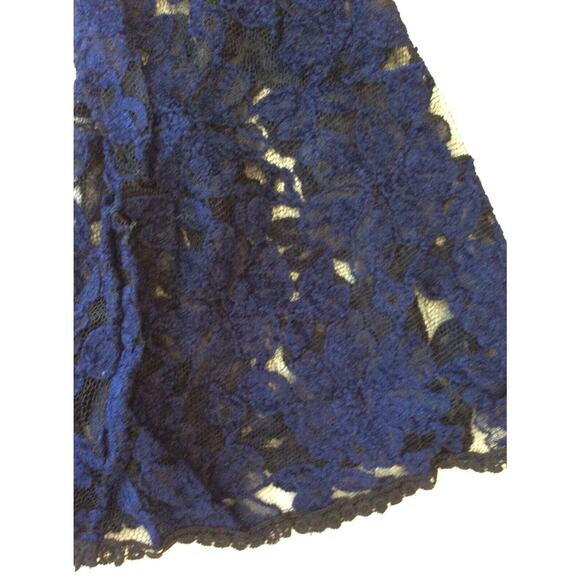 Cupcakes & Cashmere Romper Cally Moon Shadow Crochet Lace - Picture 5 of 12